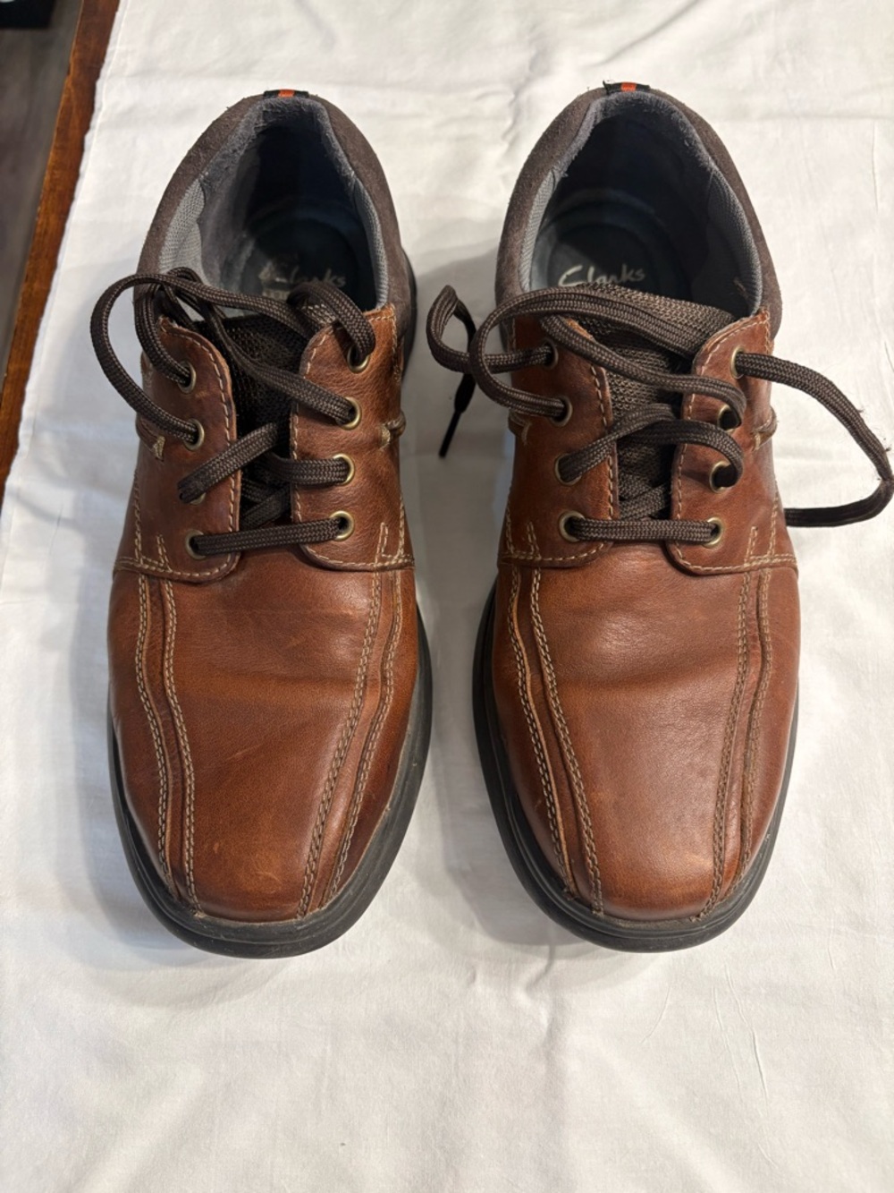 Clarks Men’s Brown Leather Lace-Up Derby Shoes
